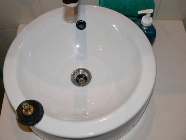  Photograph of Sink without Stopper 